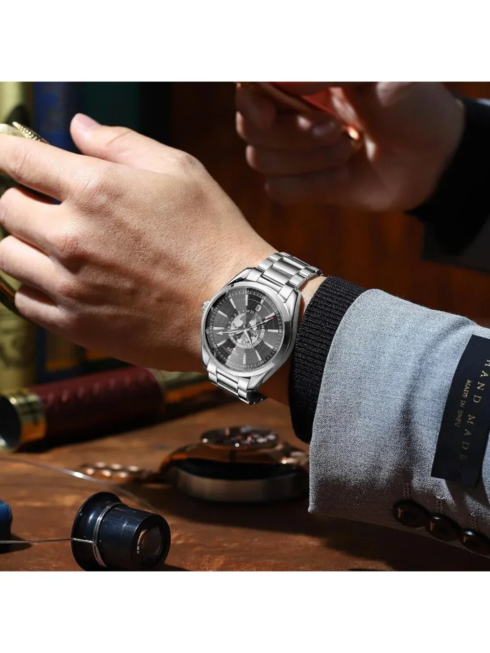 Men's Silver Black Analog Quartz Stainless Steel Waterproof Casual Wrist Watch